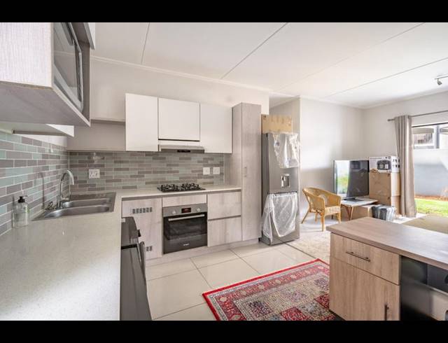 1 BEDROOM PROPERTY TO RENT IN BRYANSTON